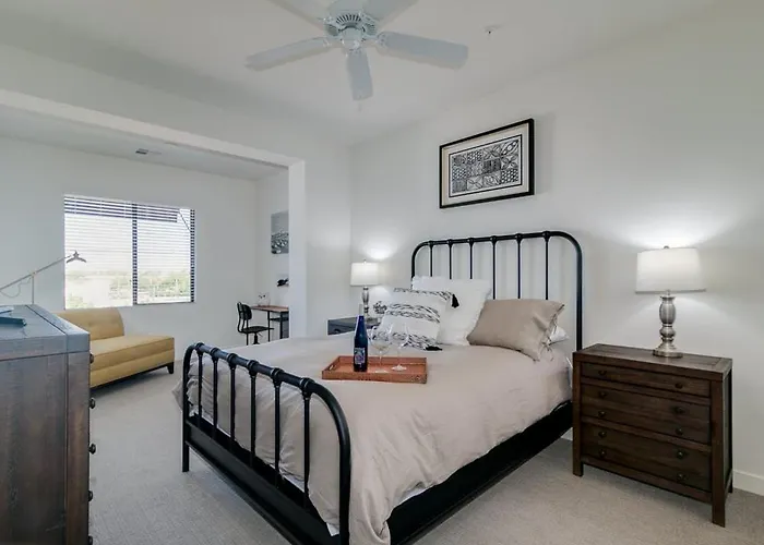 Queen Creek #323 Holiday home
